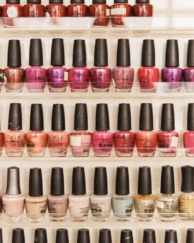 t d luxe nails